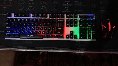 Kompyuter rgb Klaviatura menen mishka s