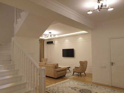 ЖК Parisien мост Мукими 3-ком 2-уровня 8/8 131 м² 3 с/у ремонт меб/тех