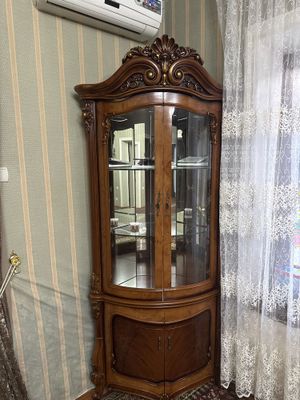 Шкаф для гостинной