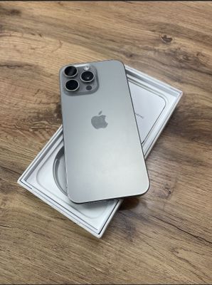 IPhone 16 pro Gold 100% 77 sikl Esim