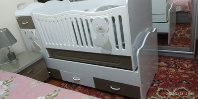 Bolalar uchun krovat va shkaf komplekt