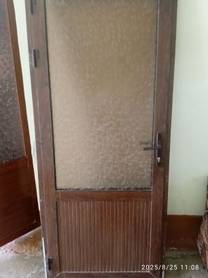 akfa eshik sotiladi holati yaxshi