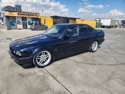 Продам BMW e34 530i