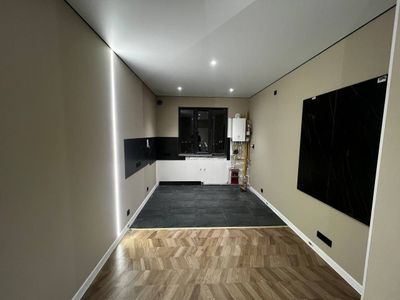 Срочна продается квартира 62 кв 2 комнат