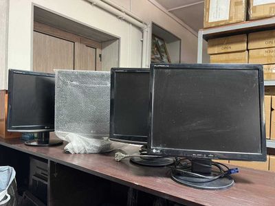 Продаются мониторы Lg 1755