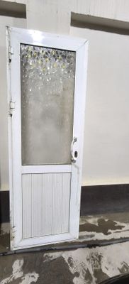 Alyumin Akfa eshiklar sotiladi