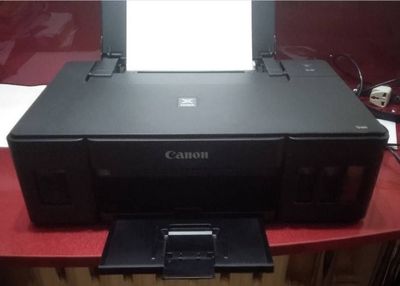 Продам принтер Canon Pixima на запчасти