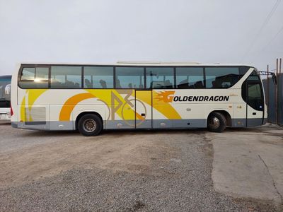 Продаётся автобус GOLDENDRAGON 2012