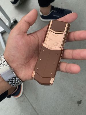 Vertu sotiladi tinu
