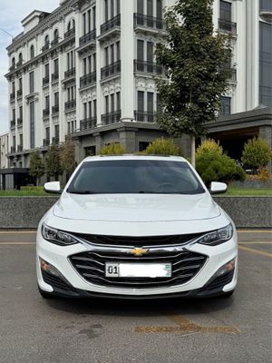 Malibu 2 turbo sotiladi