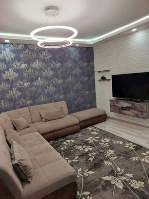 м.Ойбек кафе Энжел 2(3)-комн 8/9 63 м² евроремонт меб/тех на долг.срок