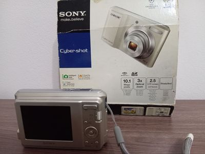 Продается фотоаппарат Sony цифровой, новый, 10 мегапиксель.