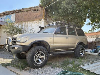 Toyota Land Cruiser 80