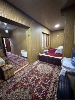 Yakkasaroy tumani Beruniy metro yaqinda sherglikka kvartira bor