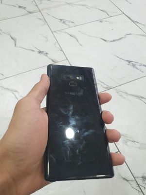 Samsung not 9 qora
