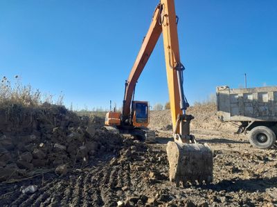 Продаётся гусеничный экскаватор 16 метровой стрелой