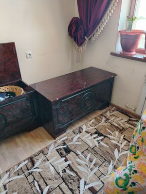 Sanduk mebelniy sotiladi