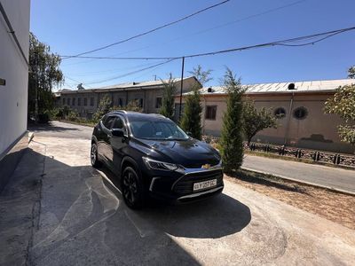 Tracker 2 premier (2023)