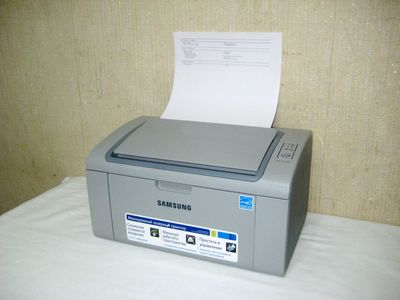 Продам принтер лазерный SAMSUNG ML-2160 почти новым состоянии !