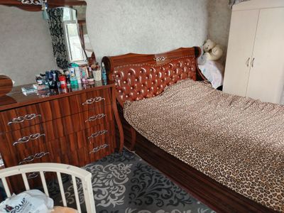 Спальний гарнитур в хорошем состоянии