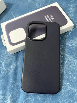 Оригинальный чехол от Apple 14pro