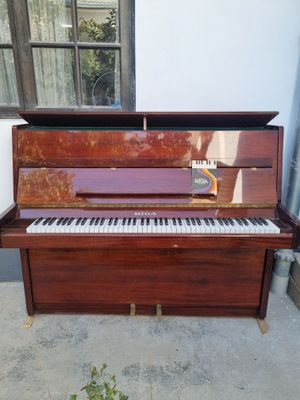 Pianino sotiladi