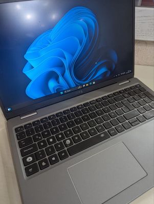 Ноутбук DELL Latitude 5520 Intel i5/16gb/256gb