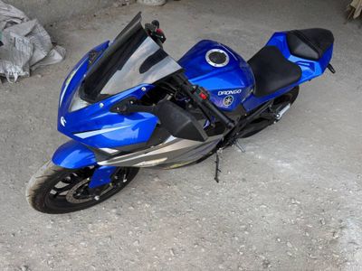Yamaha r3 replica 200