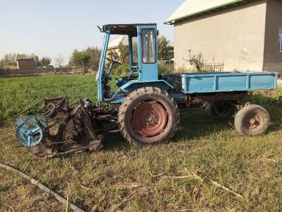 Traktor Beda uradigan xdirli