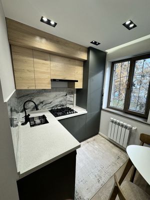 Продается квартира без посредников, с новым ремонтом, заходи и живи