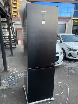 Холодильник ZIFFLER 456L No Frost/Inverter/Metal Cooling RFBF456DI