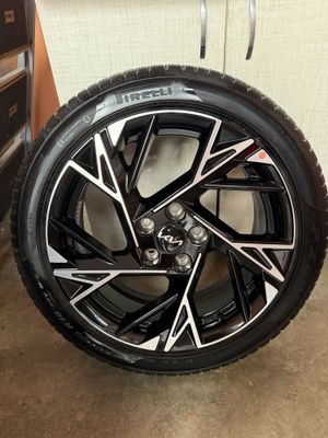 Продаю колеса в сборе KIA K5 рейсталинг 2025 года