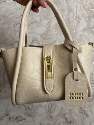 Новая сумка Miu Miu, беж, экокожа