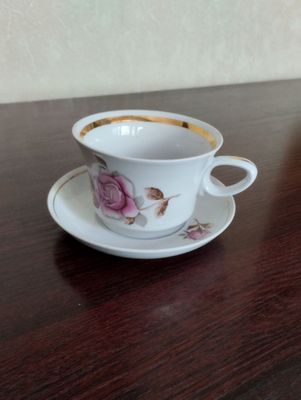 Чашка с блюдцем, новые.Цена 25000
