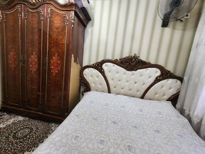 Спальня ва кровать комплект сотилади холати зур