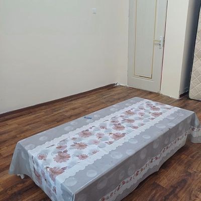 Srochna Arenda 2 xona 350 y.e Olmos metro bekat