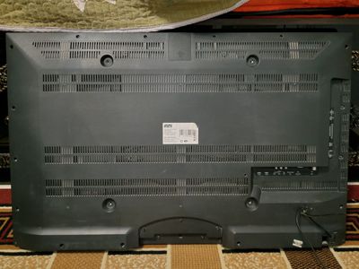 Televizor Artel 48 talik