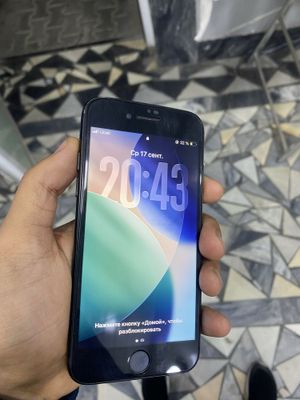 iPhone SE 2020 sotladi