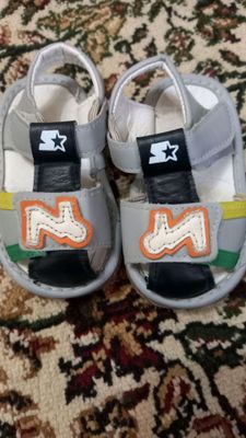 Продам босоножки для мальчика 1-2годика