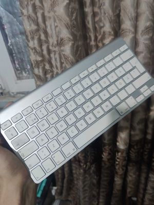 Apple Bluetooth Magic Keyboard, Magic Mouse, Magic Trackpad