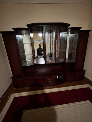 Стенка хороший продается