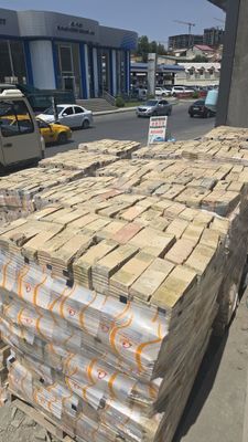 Гишт сотилади евро 5000 та бор 1000 сумдан бераман