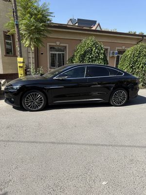 Arendaga beriladi. Byd Han 506 km zapas xodi.