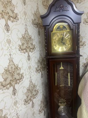 Продается мебельные часы