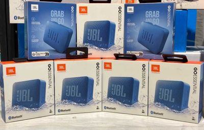 Колонка JBL GO Essential Blue