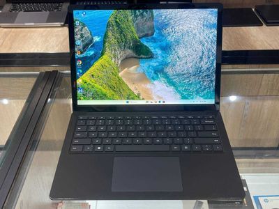 microsoft surface laptop 5 CORE i5-1245U ram 8 ssd 256