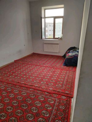urganch shahri markazida 3xonali kvartira sotiladi