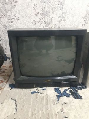 Telvizor sotiladi