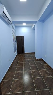 Фархадский 45м² 2этаж 3кабинета в доль дороги Юр адреса парковка