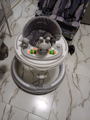 Продаётся ходунок baby walker